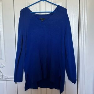 Tunic style sweater size L